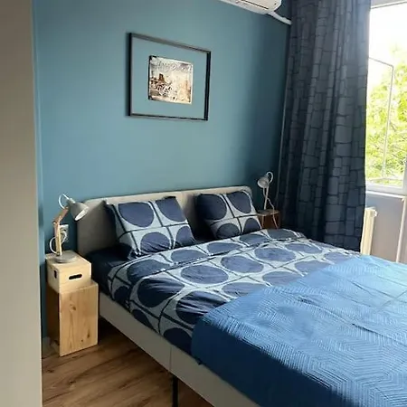 Brand New! 2bdr Lux Rayko * 索菲亞